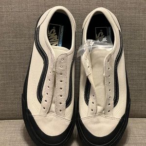 New Mens Size 8.5 - VANS Style 36 Sf Decon Salt Wash Marshmallow / Black Outsole